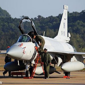 JF-17 Thunder @ Zhuhai 2010