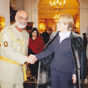 General TM Malik & Minister Michele Alliot-Marie