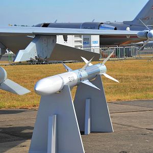 JF-17 Thunder, SD-10A Beyond Visual Range Air to Air Missile.