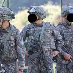 Republic of Korea Army 701 regiment commandos at the firing range.