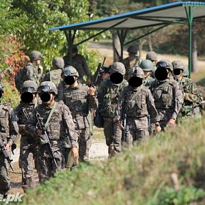 Republic of Korea Army 701 regiment commandos at the firing range.