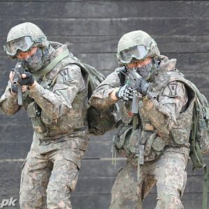 Republic of Korea Army 701 regiment commandos at the firing range.