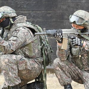 Republic of Korea Army 701 regiment commandos at the firing range.