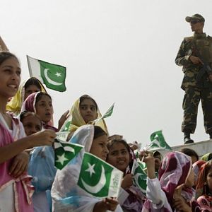 231243-pakistanflagindependenceREUTERS-1313317637-632-640x480