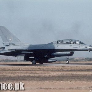 PAF F-16