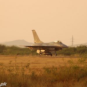 f-16