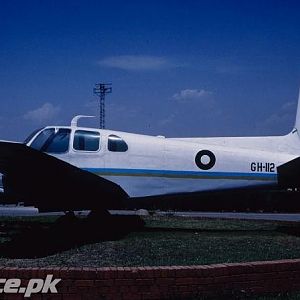 Beech Twin Bonanza, GH-112