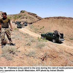 Pakistan Army Patrol with Journalists in S.Waziristan