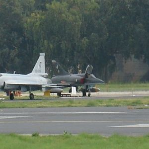 JF-17_at_kamra02