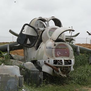 Afghan_AF_Mi-24_Hind_1