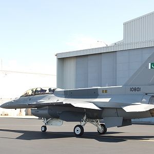 F-16D Block 52