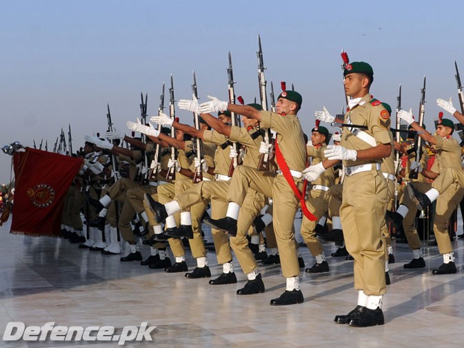 25-Dec-2010 @ Mazar-e-Quaid