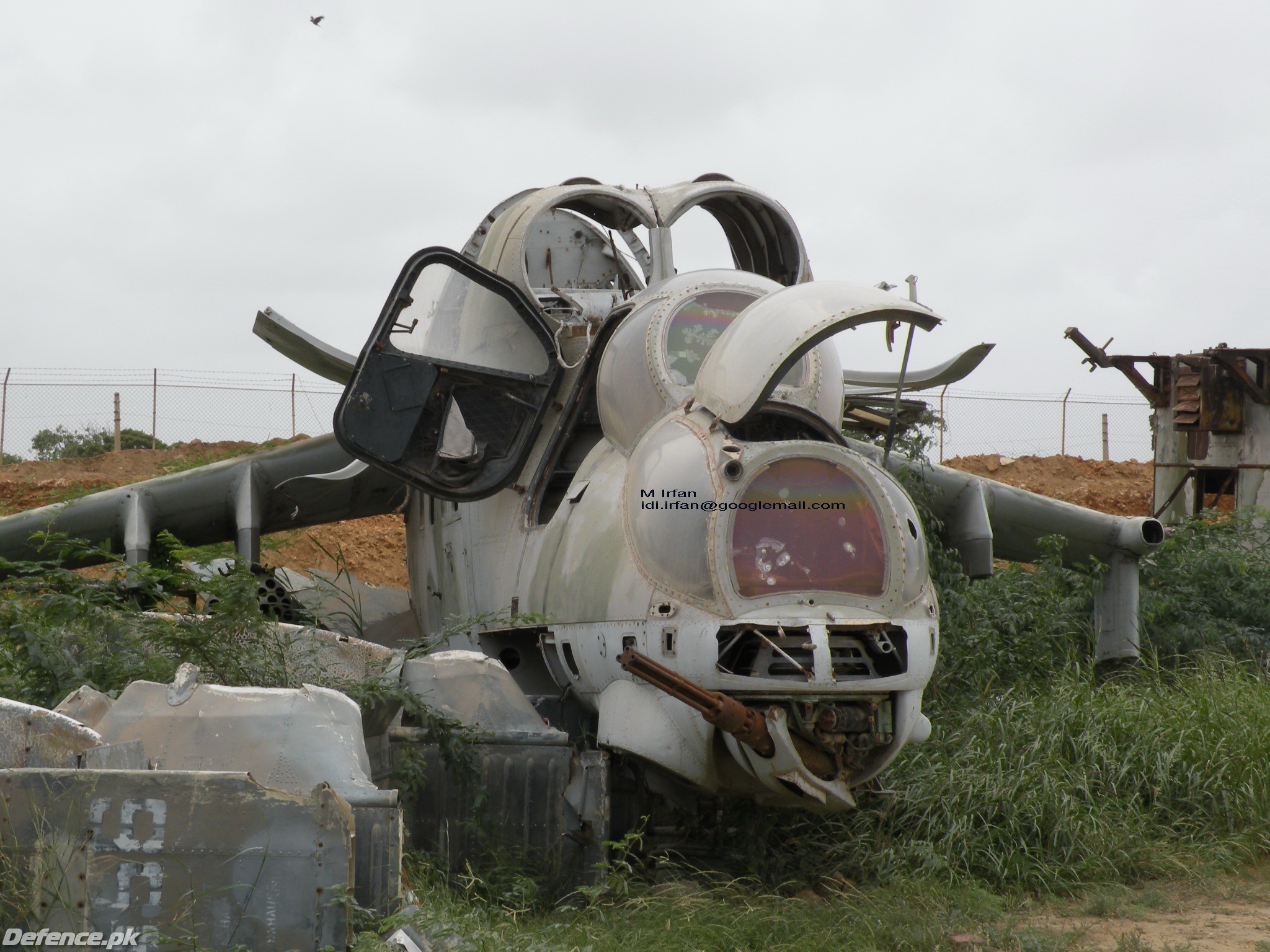 Afghan_AF_Mi-24_Hind_1