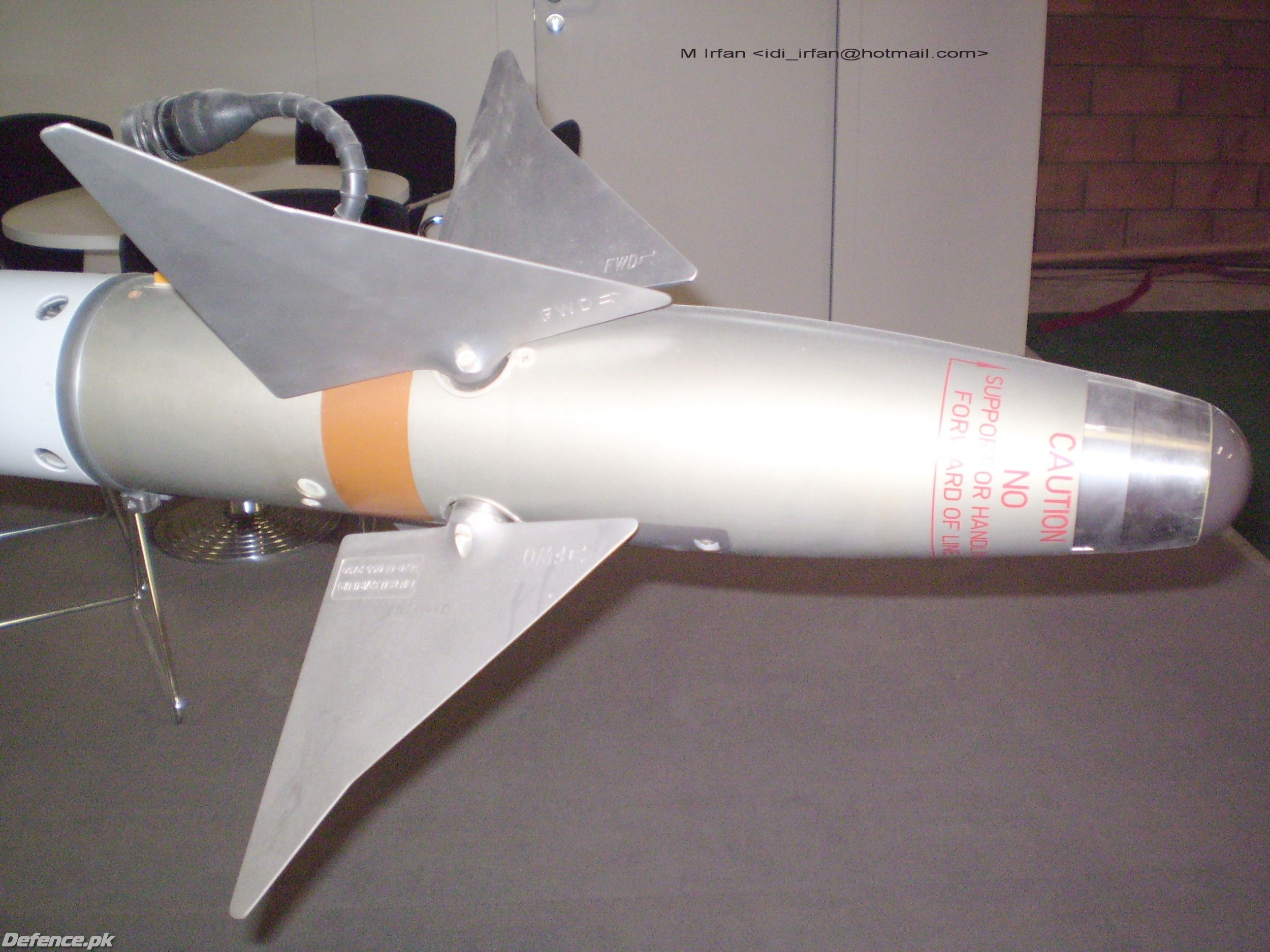 AIM-9L_I-1_6