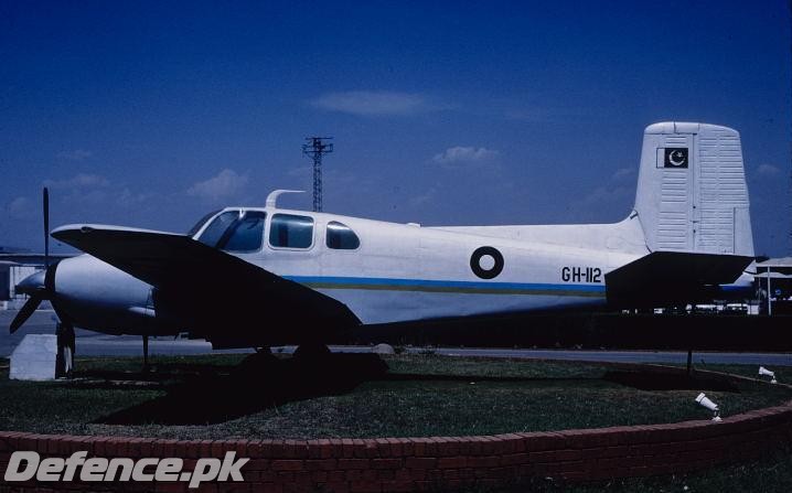 Beech Twin Bonanza, GH-112