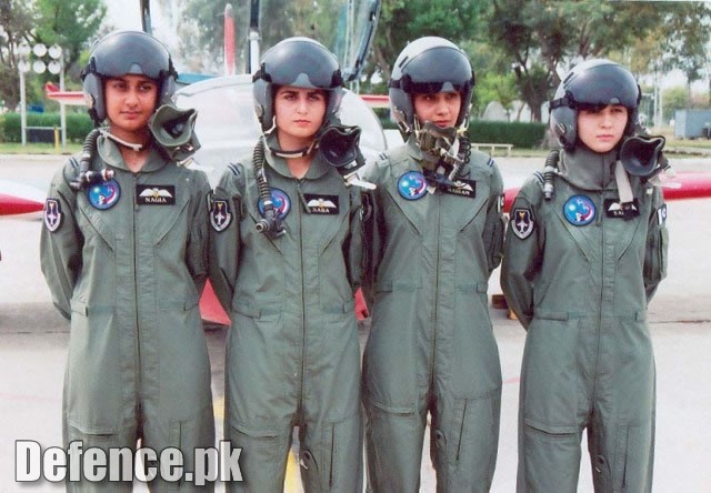 Flying Female Officers