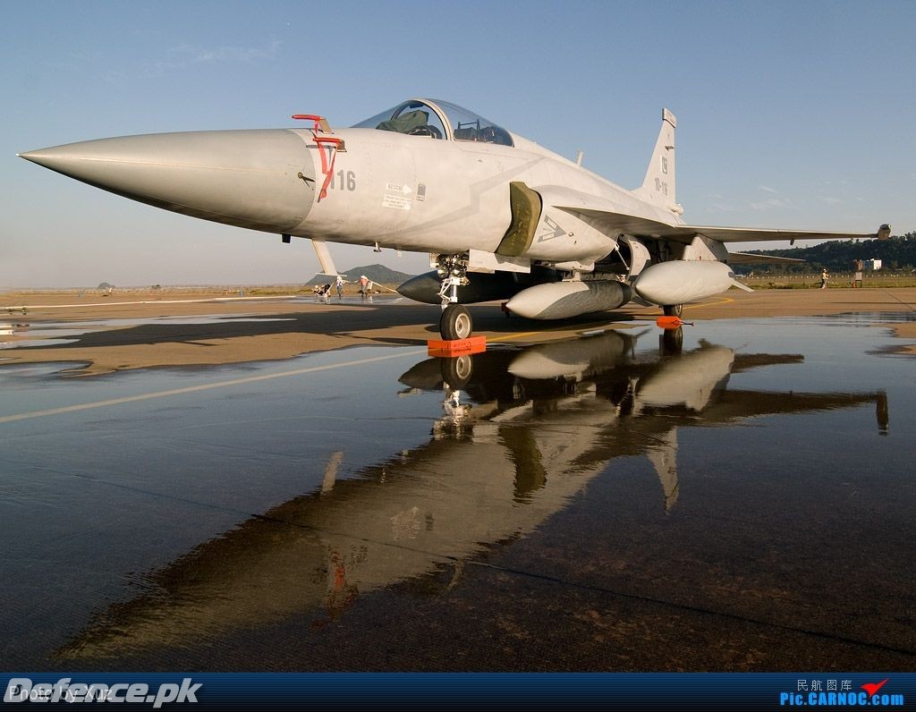 JF-17 at Zuhai Air Show