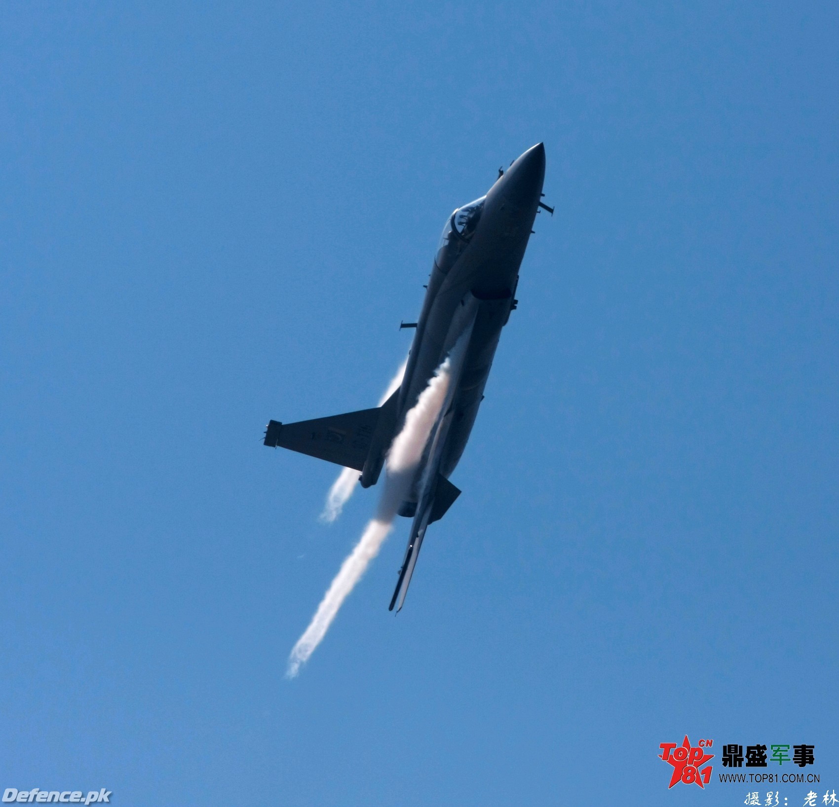 JF-17 at Zuhai Air Show