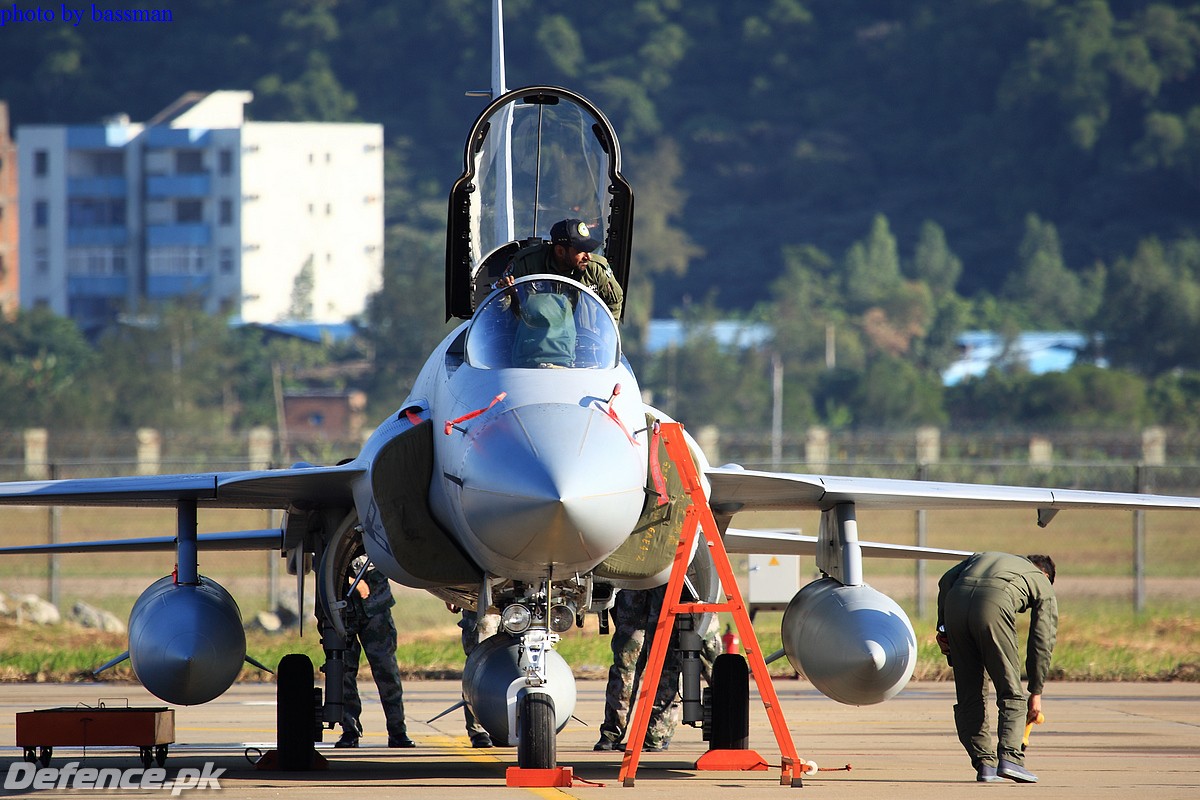 JF-17 at Zuhai Air Show