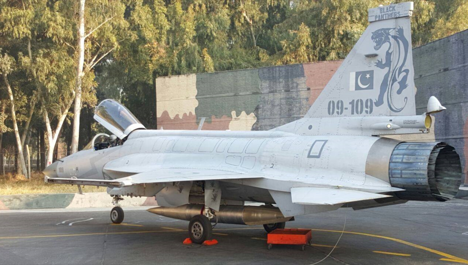 JF-17 Thunder 09-109