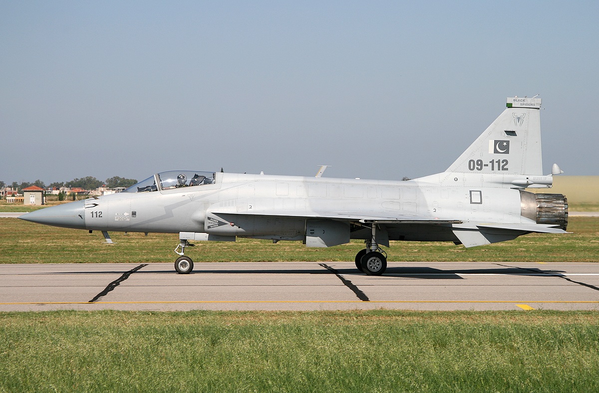 JF-17 Thunder 09-112