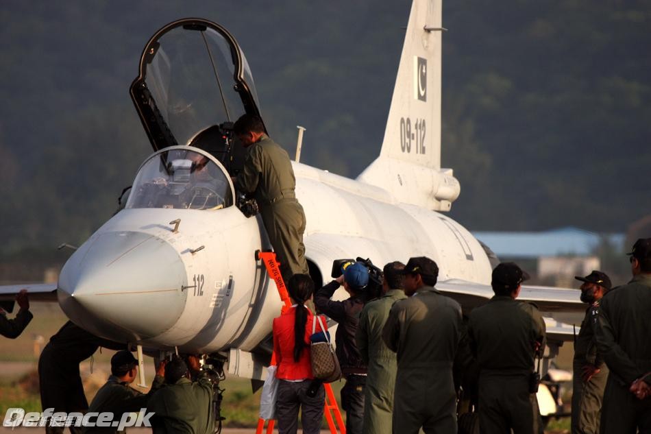 JF-17 Thunder @ Zhuhai 2010