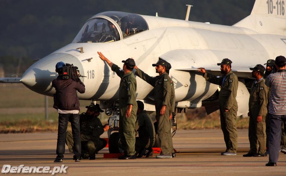 JF-17 Thunder @ Zhuhai 2010