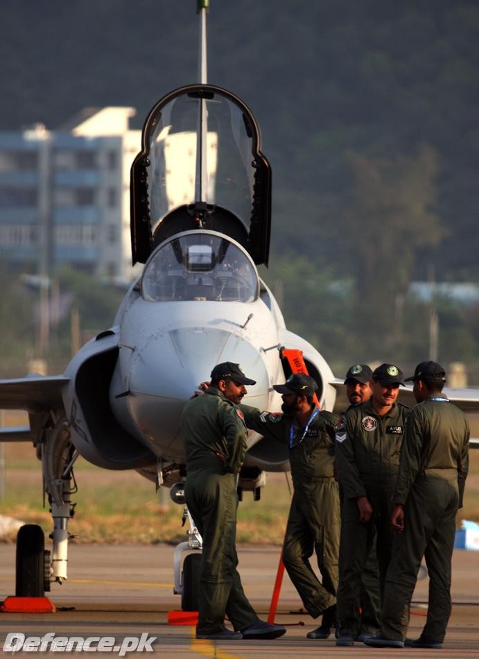 JF-17 Thunder @ Zhuhai 2010