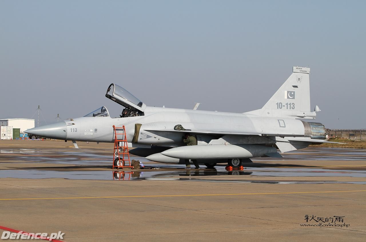 JF-17 Thunder @ Zhuhai 2010