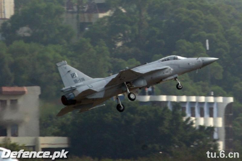 JF-17 THUNDER