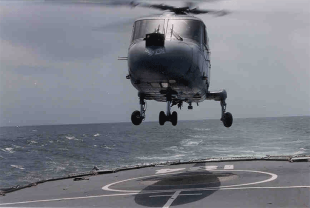 LYNX LANDING ON TYPE 21 FRIGATE