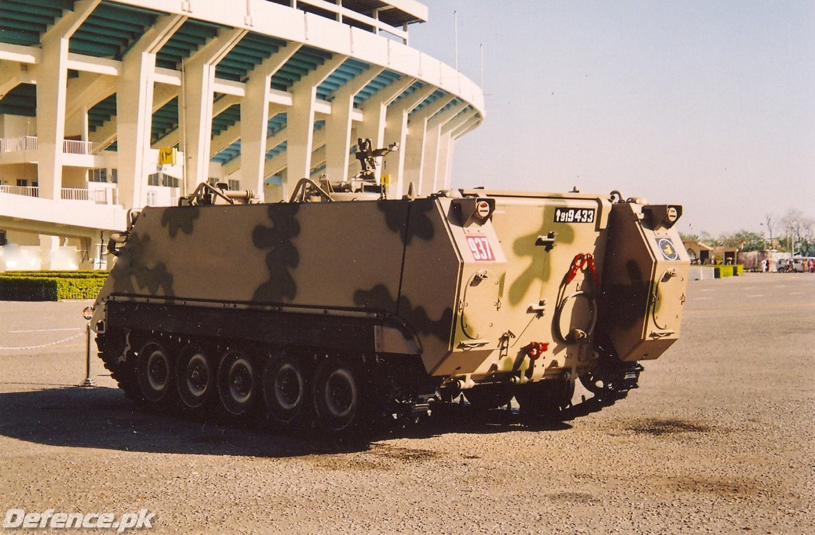 M113