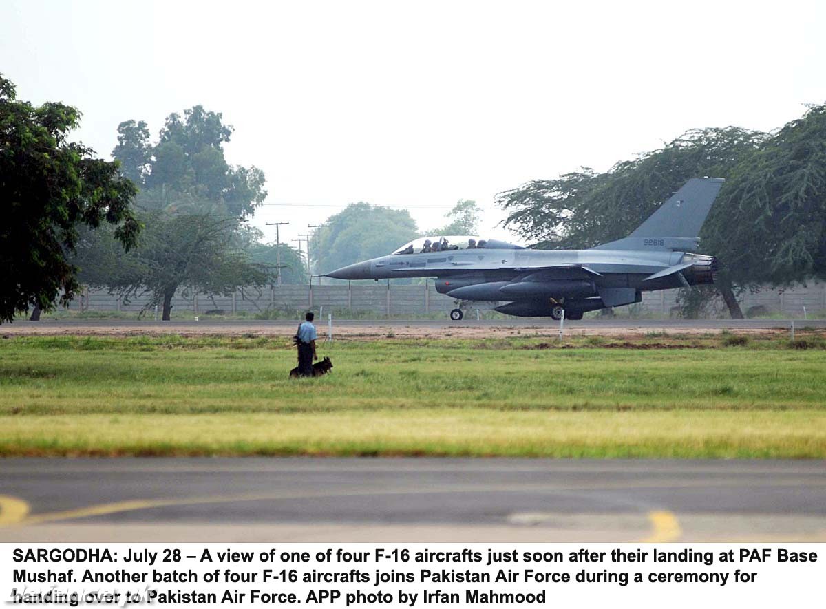 PAF F-16