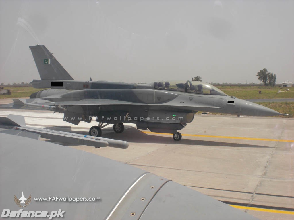 PAF F-16