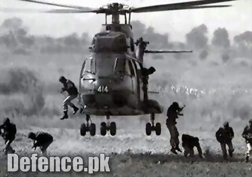 pak_army_puma_heli_1_