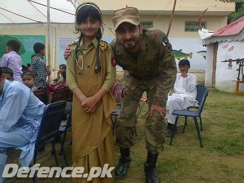 Pakistan Army "little doctor"