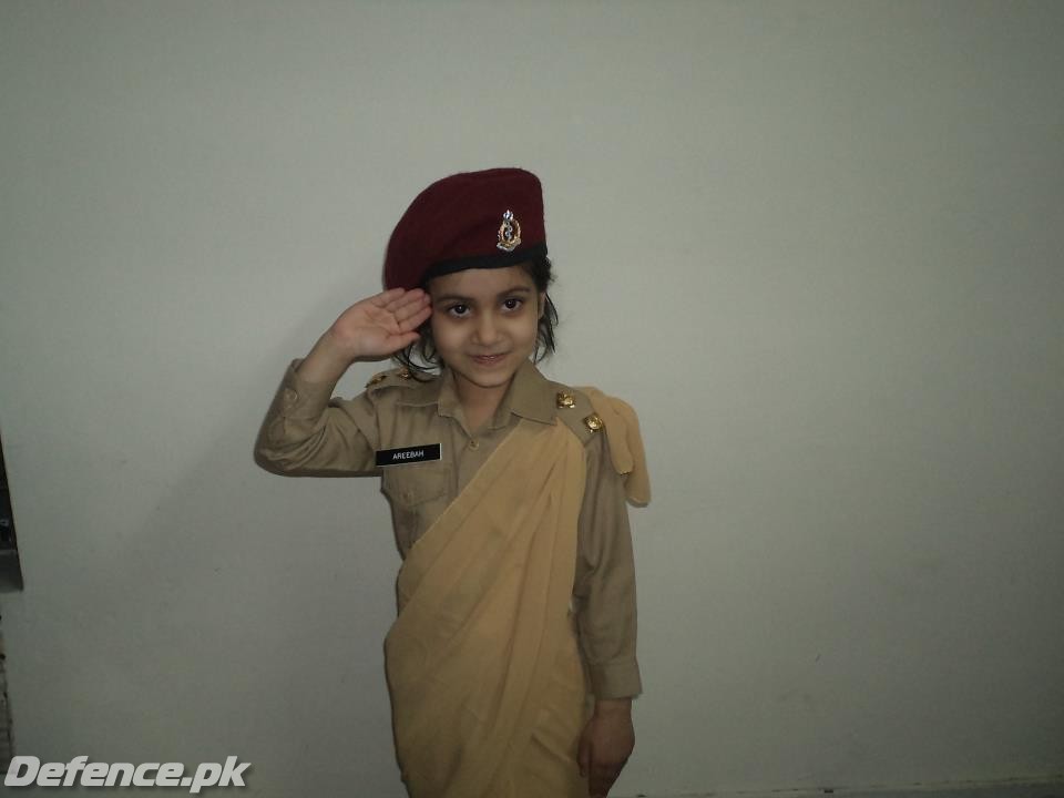 Pakistan Army Little Girl