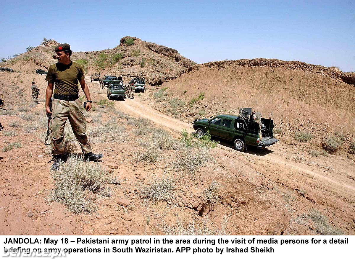 Pakistan Army Patrol with Journalists in S.Waziristan