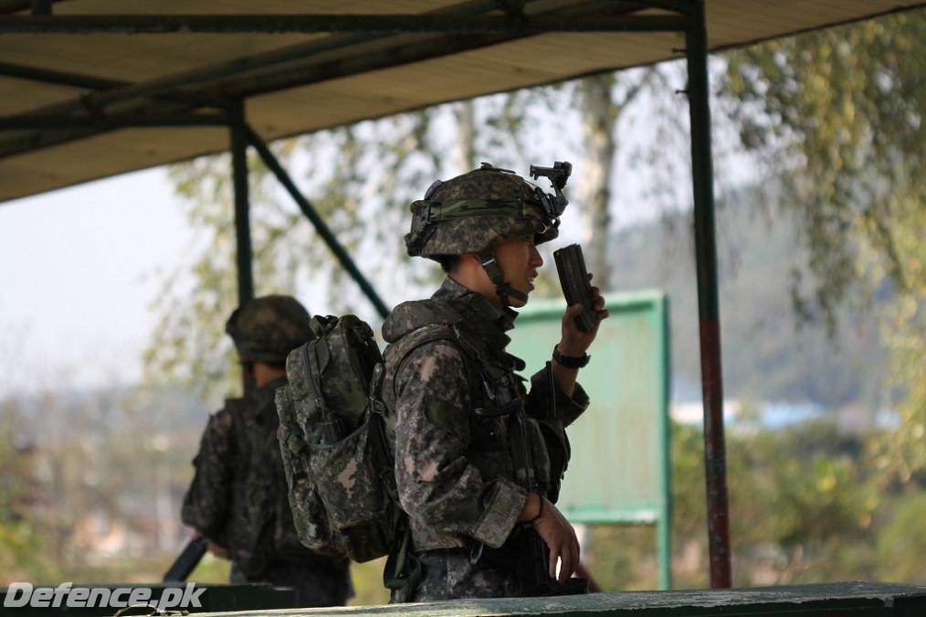 Republic of Korea Army 701 regiment commandos at the firing range.