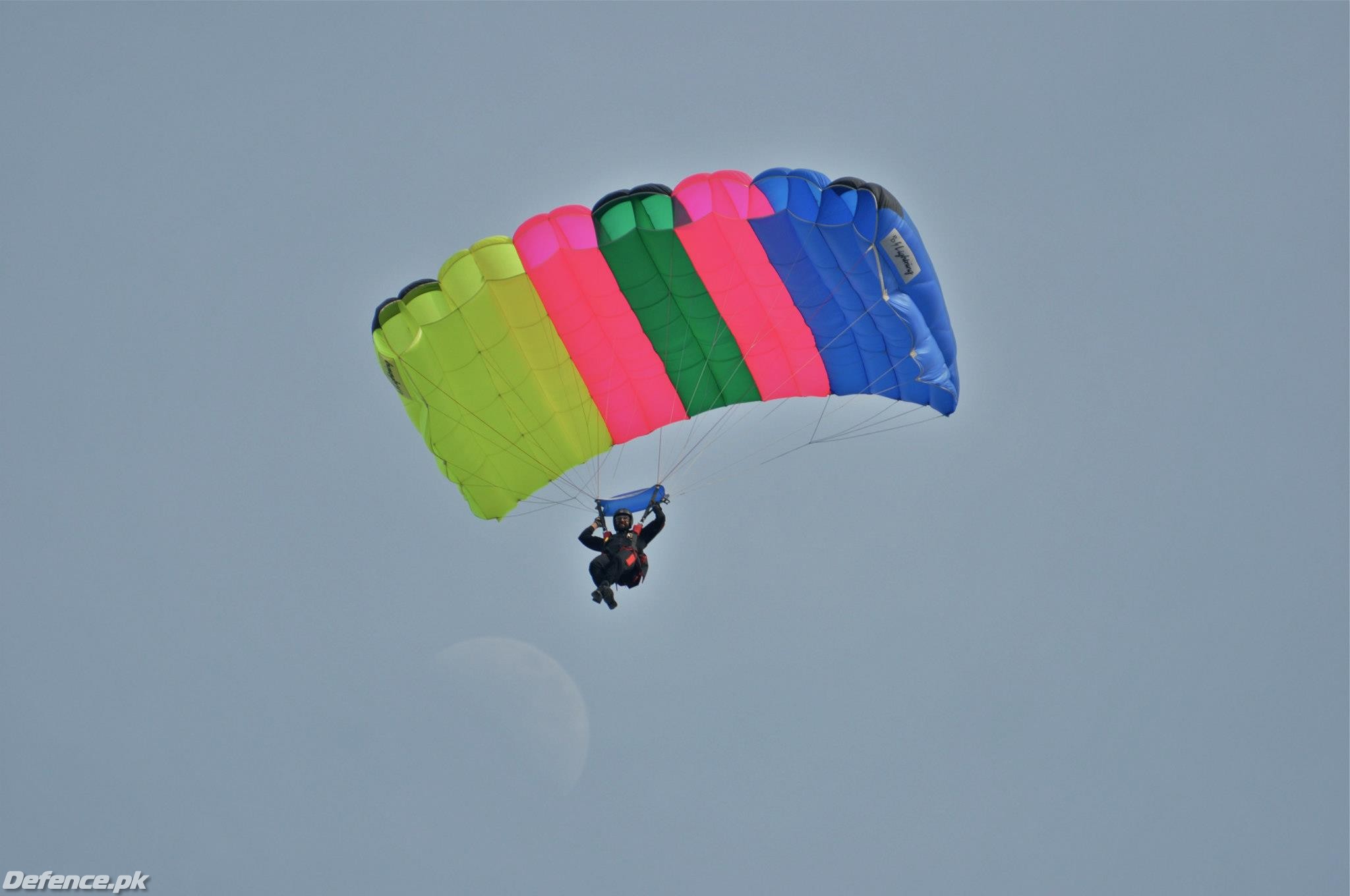 SHAHBAZ - Team of Sky Divers of Pakistan