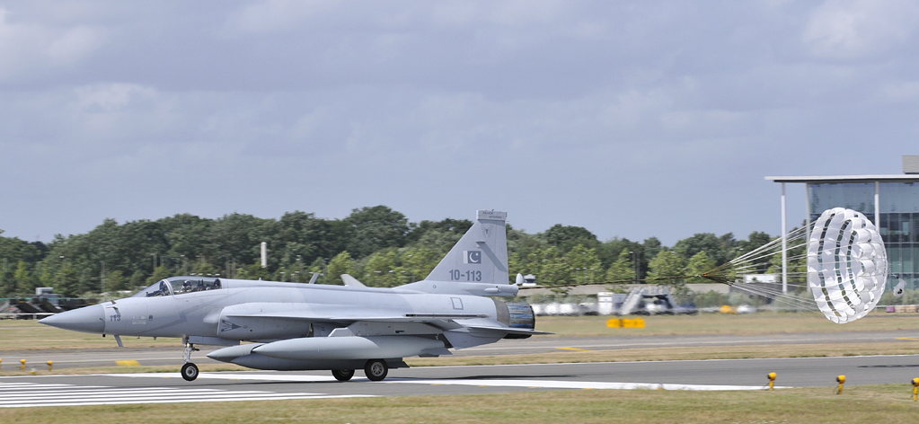 touch down thunder at farnborough air show