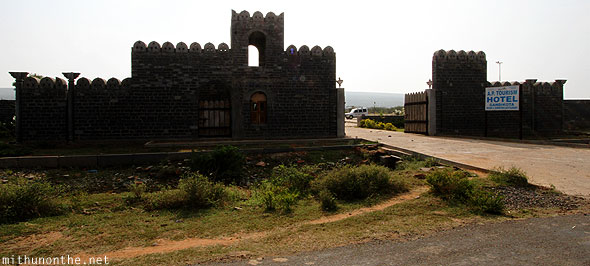 ap-tourism-gandikota-hotel-entrance.jpg