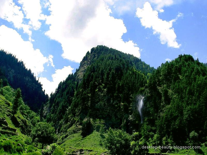 waterfall+on+the+way+to+naran.jpg