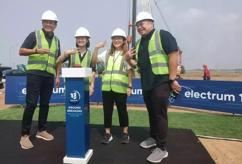 Executives of Electrum, a joint venture of GoTo Gojek Tokopedia (GOTO) and energy company TBS Energi Utama (TOBA), break ground on an electric motorcycle assembly plant in Cikarang, West Java, Friday, June 23, 2023. (Zsazya Senorita)