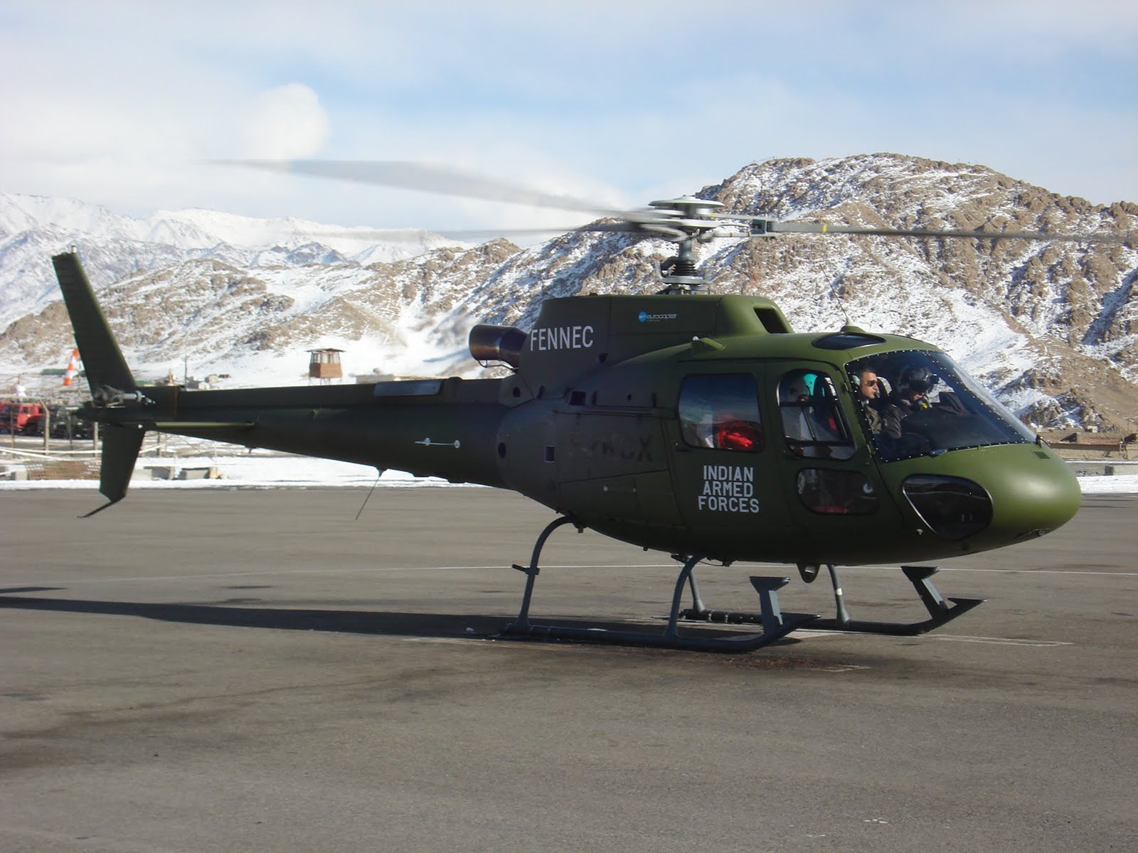 Eurocopter_+AS550_Fennec_Light_helicopter.JPG