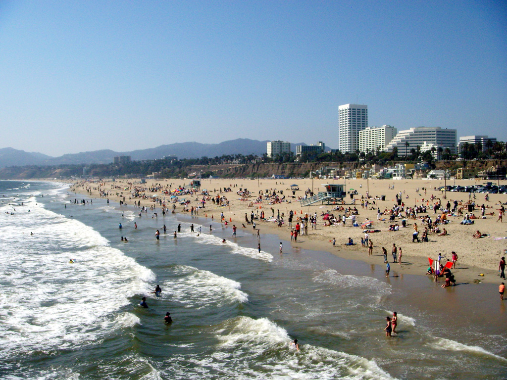 santa-monica-beach-03.jpg