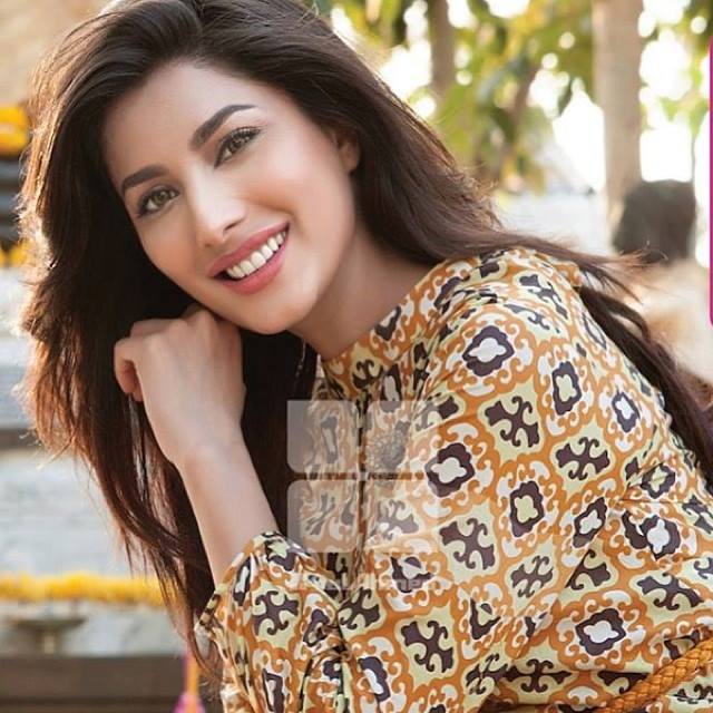 Mehwish-Hayat-hot-7.jpg