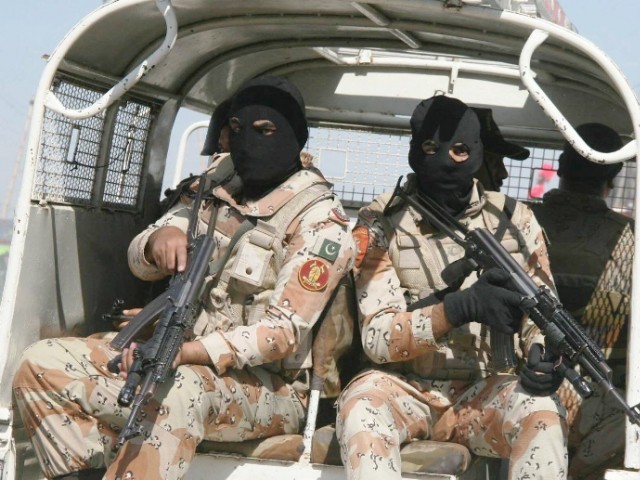 568863-RangersinKarachicarryingoutanoperationinthecitytodayEXPRESS-1372282329-957-640x480.jpg