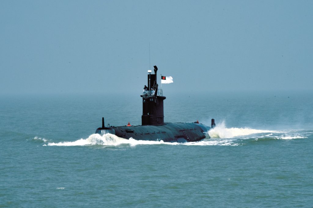 The-ex-Chines-MING-class-submarine-1024x682.jpg