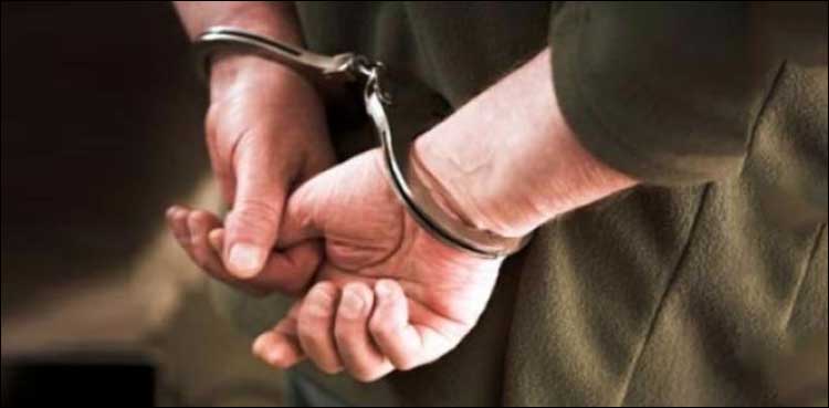 indian nationals arrested crossing Pakistan